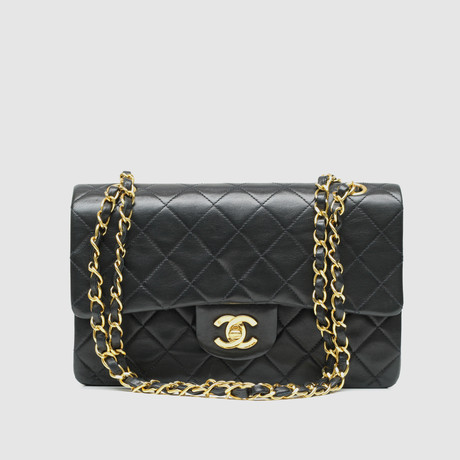 Vintage Chanel Small Flap Bag // Black Quilted Lambskin // CHAN27