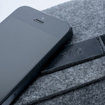 Portable Charging Station Folio with Built-in Battery // Grey Felt