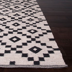 Flat-Weave Durable Wool // Ivory-Black (5' x 8')