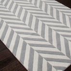 Hand-Tufted Looped & Cut Wool // Chevron Ivory (5' x 8')