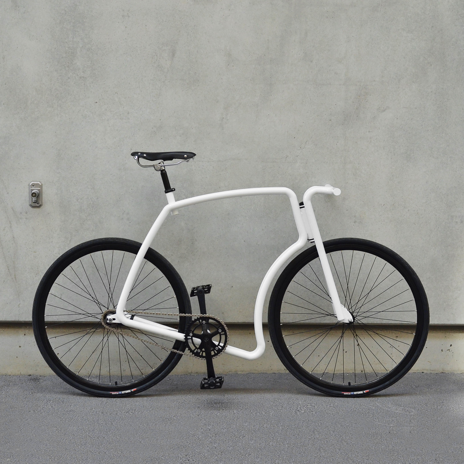 white bicycle rims