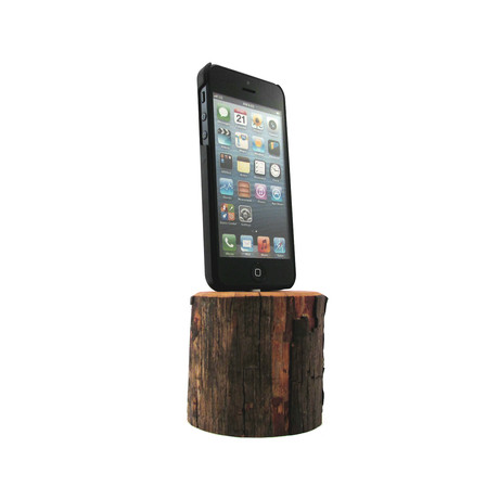 Cedar Stump Dock Without Cable // iPhone 5 & 6