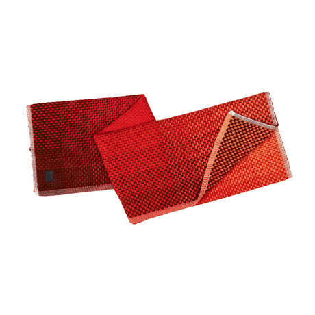 Gradient Throw // Red