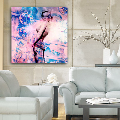 Disco M (20"L x 20"W)