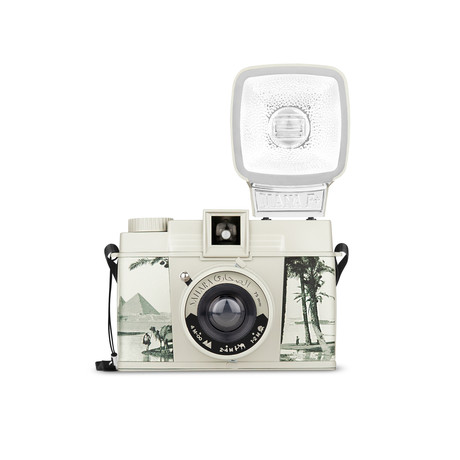 Diana F+ Sahara