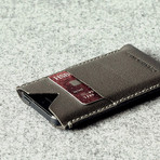 Handcrafted Leather iPhone 5/5S Wallet (Brown)