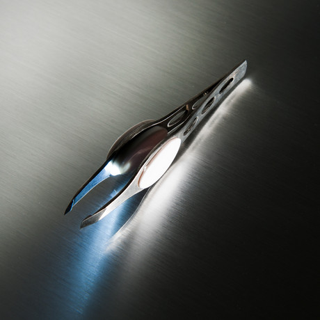 LED Lighted Tweezer Trendy // White