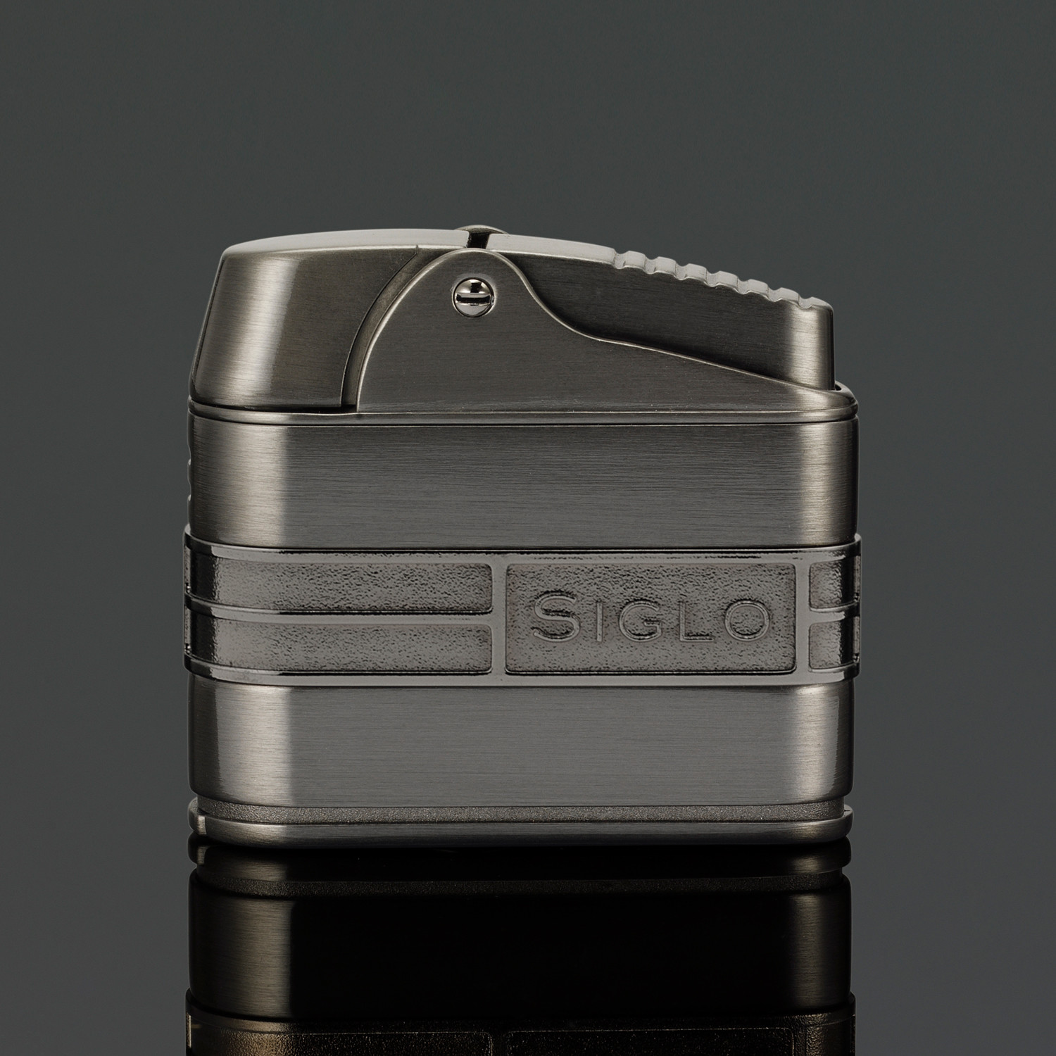 Retro II Lighter (Gun Metal) Siglo Touch of Modern