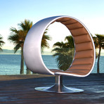 Hug Chair (White Fiberglass)