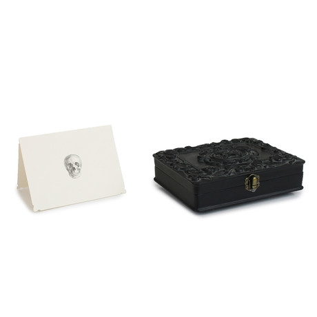 Skull Cards in Resin Box