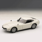 Toyota 2000 GT Coupe // Upgraded