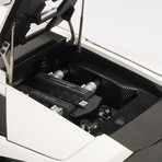 Lamborghini Murcielago LP670-4 SV (Bianco Canopous/Matte White)