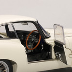 Jaguar E-Type Coupe Series 1 3.8 (Cream)