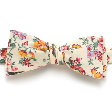 Classic Bow Tie // Butter Rose Print