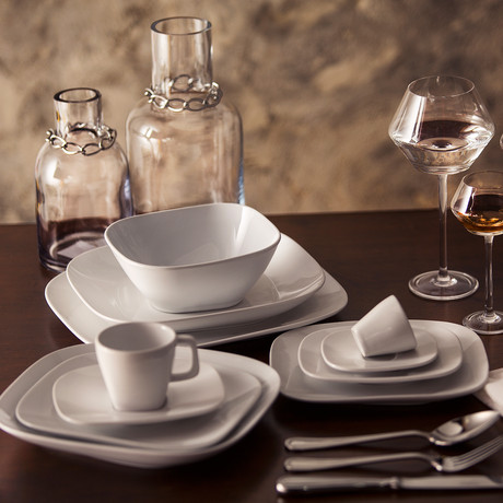 Karim Rashid Dinnerware Set // Shift White // 20 pc.