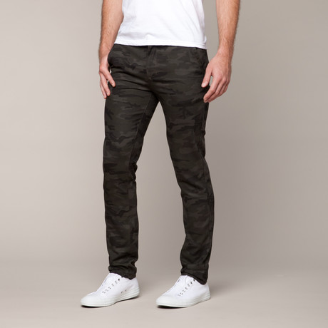 Grant Skinny Stretch Chino // Black Camo (28WX32L)