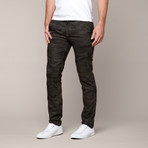 Grant Skinny Stretch Chino // Black Camo (30WX32L)