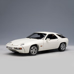 Porsche 928