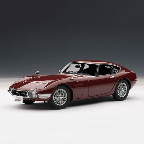 Toyota 2000 GT Coupe // Upgraded (Maroon)