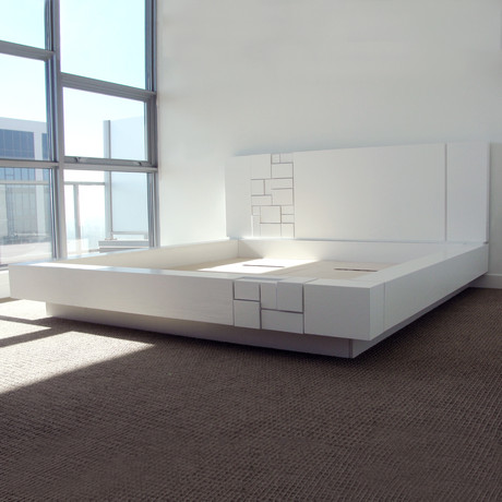 Abaci White // Platform Bed