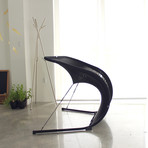 Suzak // Black (Medium: 30"L x 36"W x 31"H)