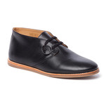 James Mid Derby // Black (Euro: 44)