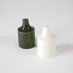 Salt + Pepper Shaker Set