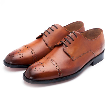 Derby with Toecap Punches // Cognac (US: 7)