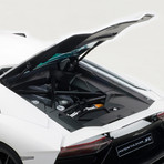 Lamborghini Aventador LP720-4 50th Anniversary Edition // White
