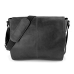 Blakeney Messenger // Black