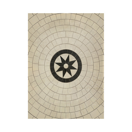 E32 // Black + White (2'10.5"L x 5'10"W)