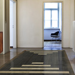 E30C // Kuro (2'10.5"L x 4'2"W)