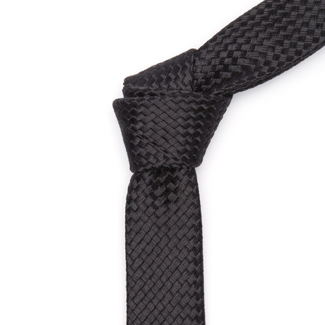 Onyx Raven Tie