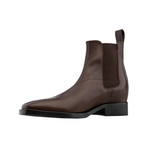 Beijing // Brown (US: 7)