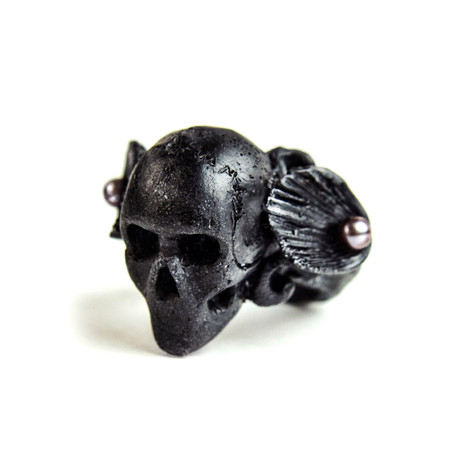 Black shell ring 2 medium