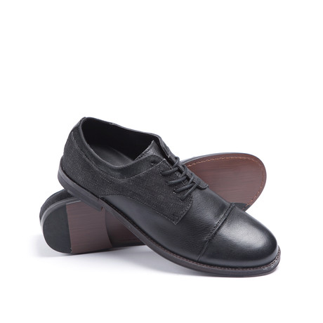 Dito Captoe Derby // Black (US: 8)