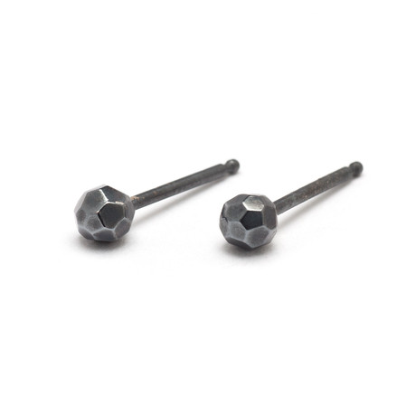 Solid Faceted Ball Stud // Oxidized Silver