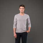 Aeon V-neck Shirt // Gull (L)