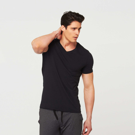 The Neighborhood V-Neck // Black (S)