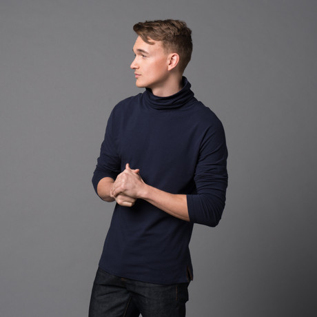 Nigel Kimono Sleeve Turtleneck // Navy (S)