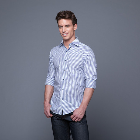 Gingham // Shades of Blue (US: 14.5/32-33)