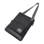 Black Label Messenger Bag (Black)