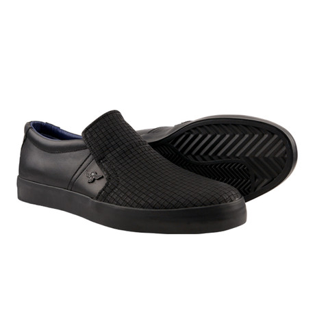 Vento // Black (US: 7)