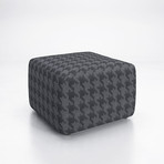 24b55e8669444482baa12eb3c49037d0 small