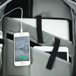 Colfax P // Charging Capability (Charcoal)