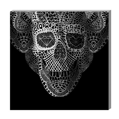 Lace Skull Square (16"L x 16"H)