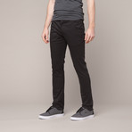 Spina Skinny // Black Raw (32WX31.5L)