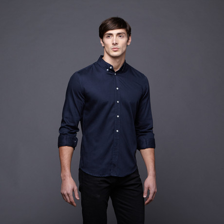 Kinetix // Signature Woven Button-Up // Navy (S)