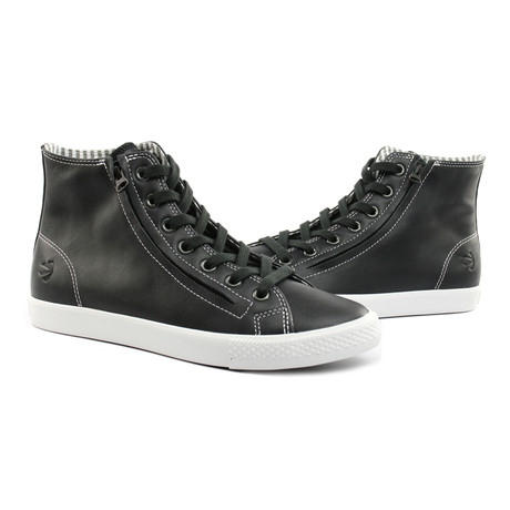 Superstar Hi // Black (US: 9)