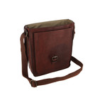 Bourne Vintage Leather Despatch Bag // Treacle